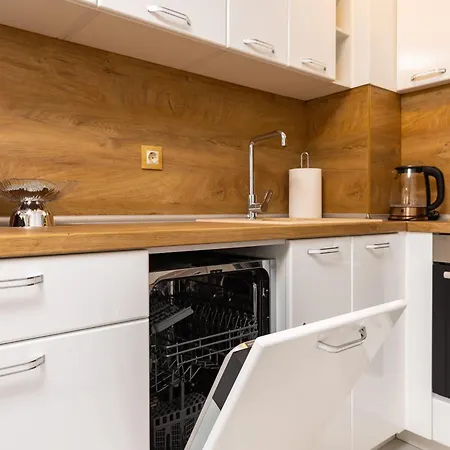 Bright & Quiet 1br In Plovdiv's South District By Flat Manаger Appartement
