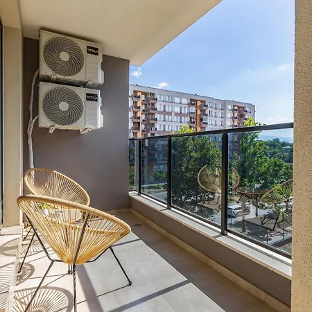 Bright & Quiet 1br In Plovdiv's South District By Flat Manаger Appartement