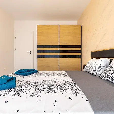 Bright & Quiet 1br In Plovdiv's South District By Flat Manаger Plovdiv
